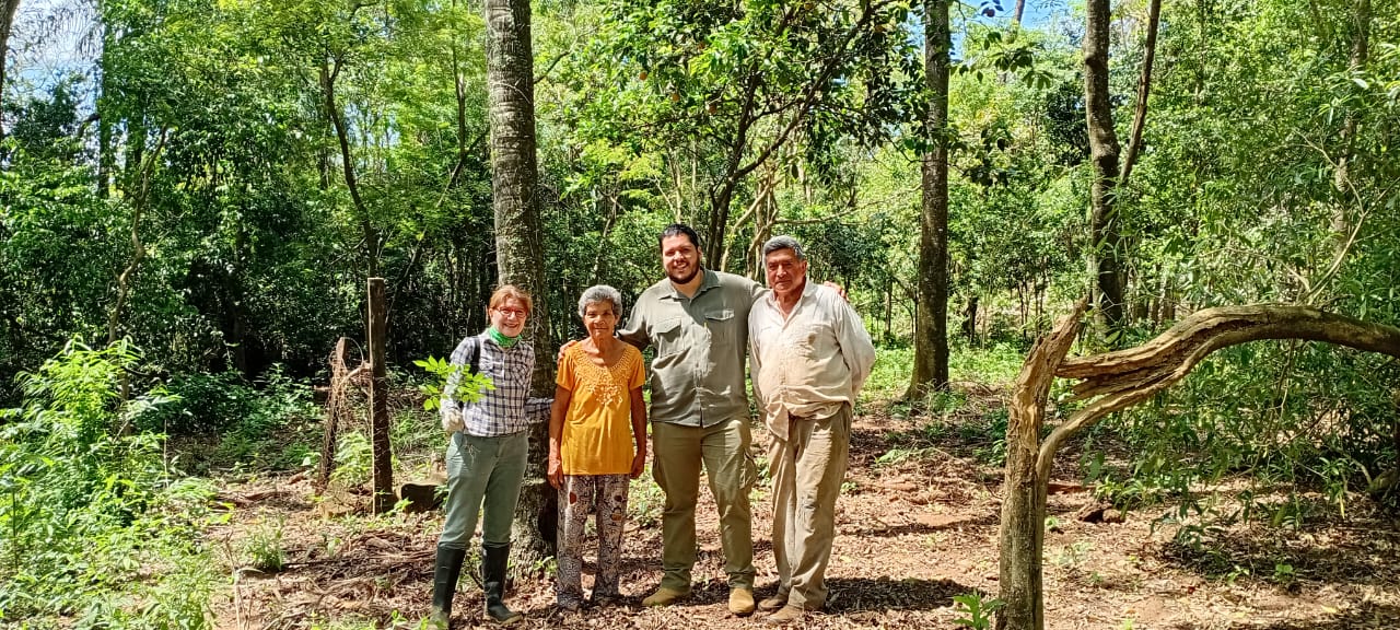 Primer viaje de bioprospección: la investigación de la flora nativa llega al campo